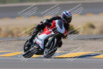 media/Oct-08-2022-SoCal Trackdays (Sat) [[1fc3beec89]]/Turn 14 (1050am)/